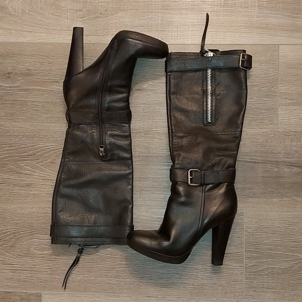 Woman's Boots👢🛍